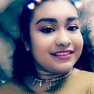 Meet your Posher, Nadia